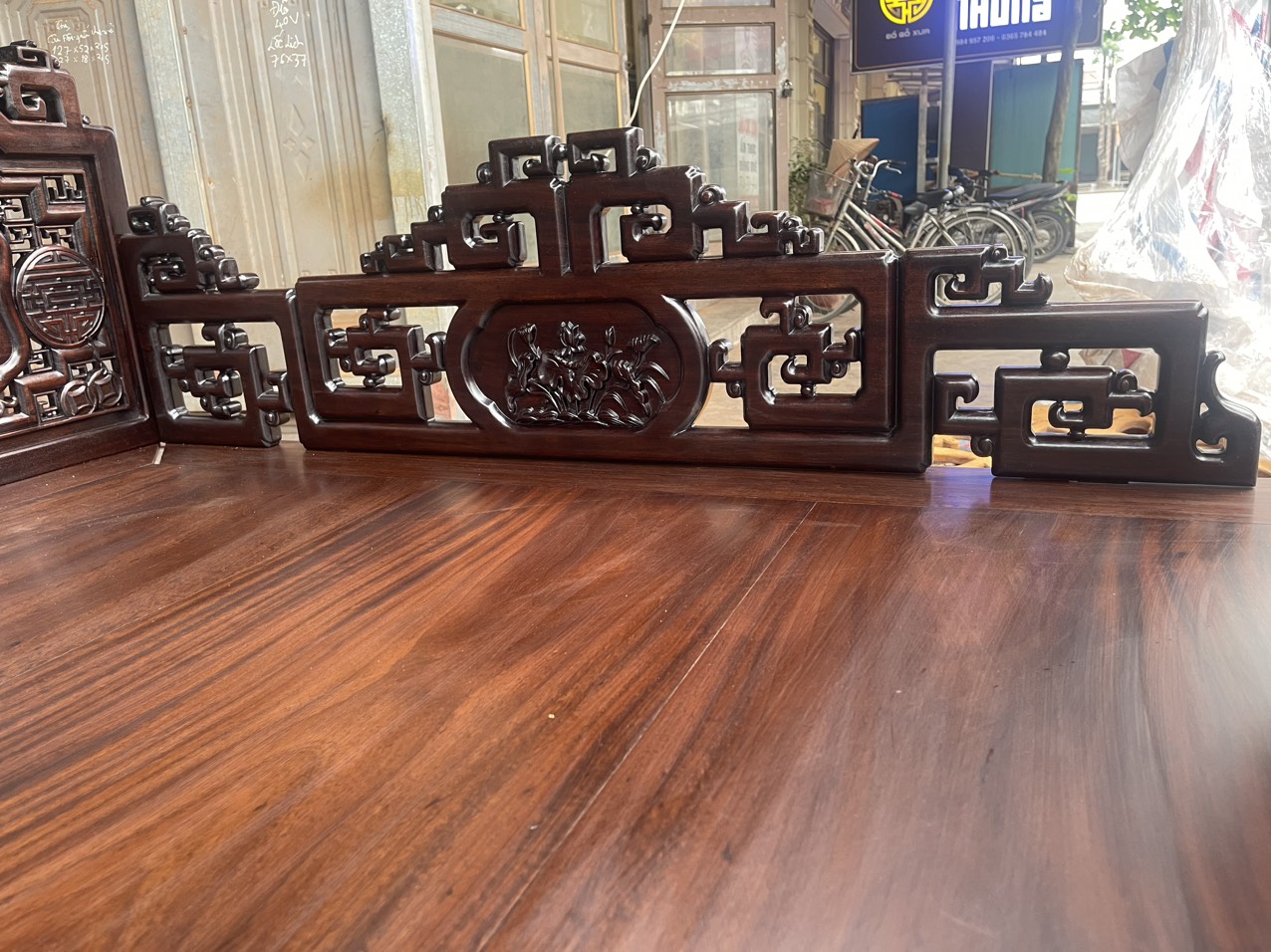 GIUONG-BA-THANH-GO-GU