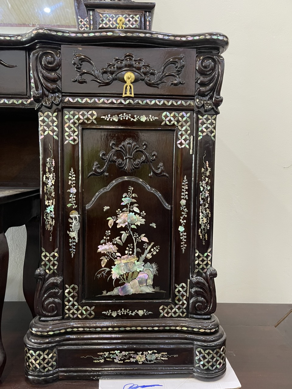 BÀN PHẤN CẨN ỐC SINGAPO